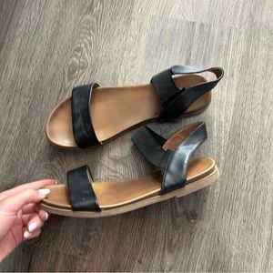 Black Sandals